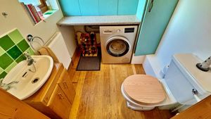 Photo 7- click for photo gallery